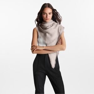 • RESERVED FOR GIVEAWAY LOUIS VUITTON NWT MONOGRAM SHAWL